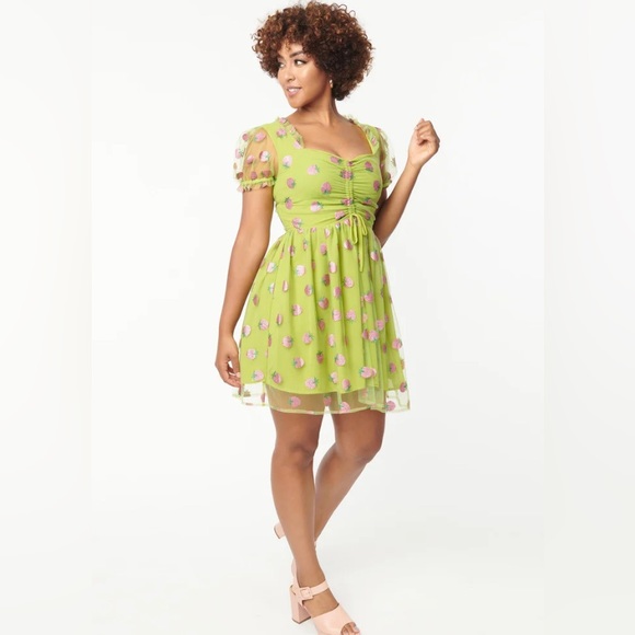 Unique Vintage NWT Smak Parlour Strawberry Print Woodstock Flare Dress - Picture 2 of 6